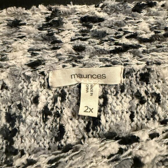 Maurices Plus Size Black White Boucle Shimmer Cropped Sweater 2X Pullover Cozy - Picture 2 of 5